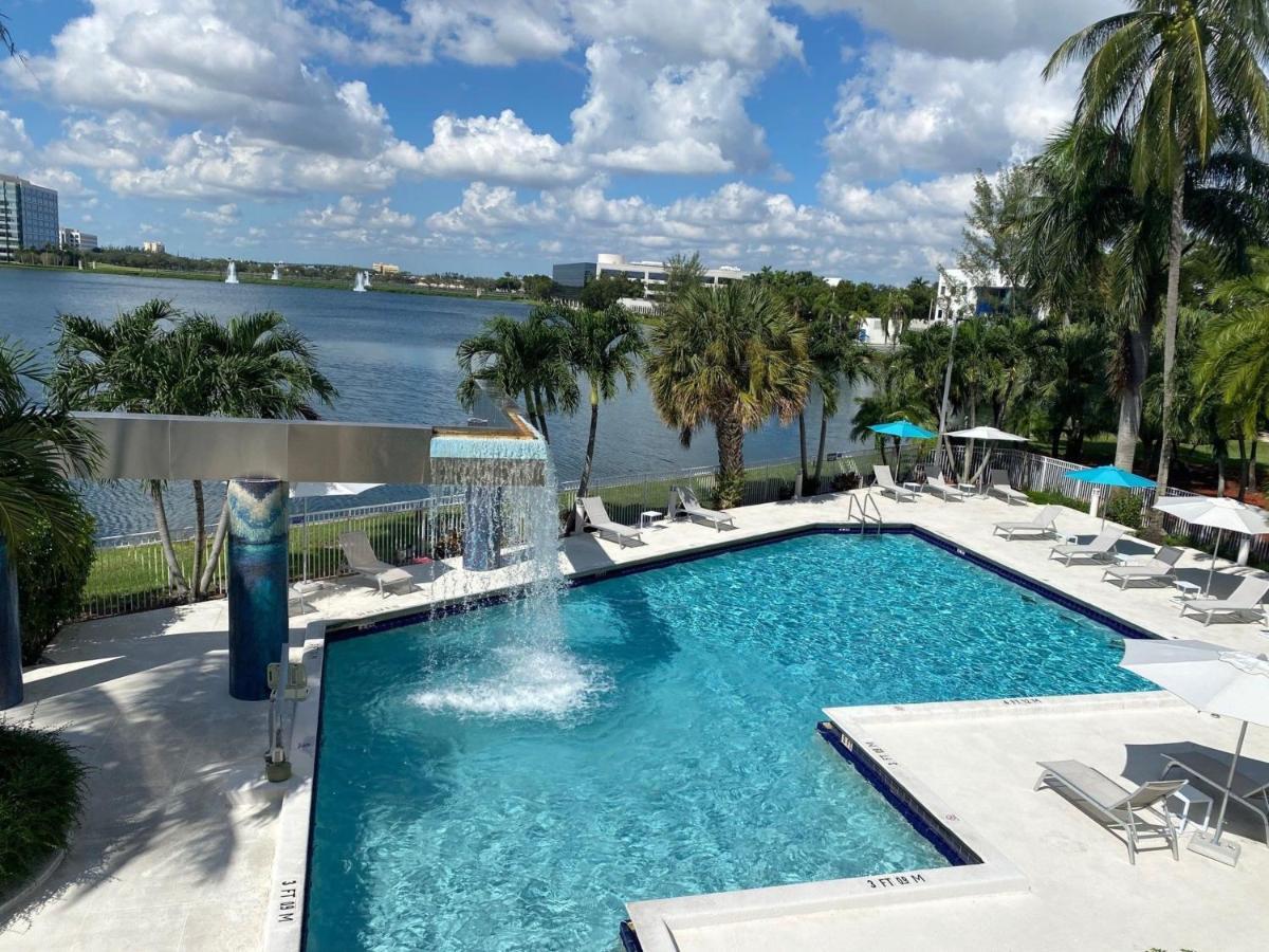 Pullman Miami Airport Hotell Miami Springs Exteriör bild
